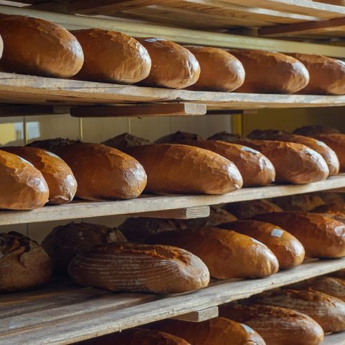 bread, a loaf of bread, bakery-2432090.jpg